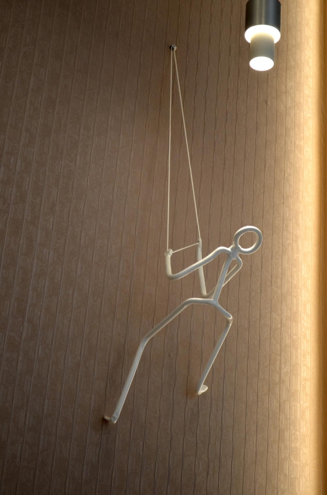 ESCULTURAS EN EL HALL