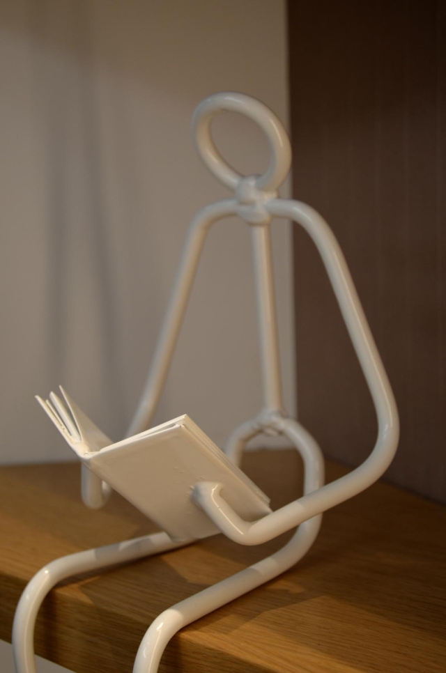 ESCULTURAS EN EL HALL