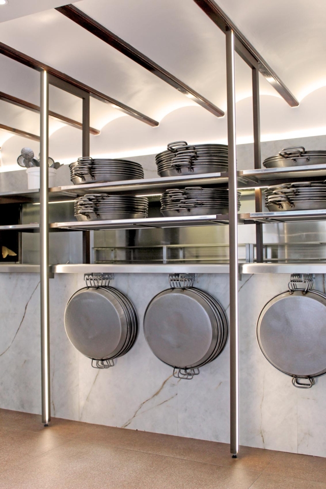 Interior-vista-barra-lateral-izq