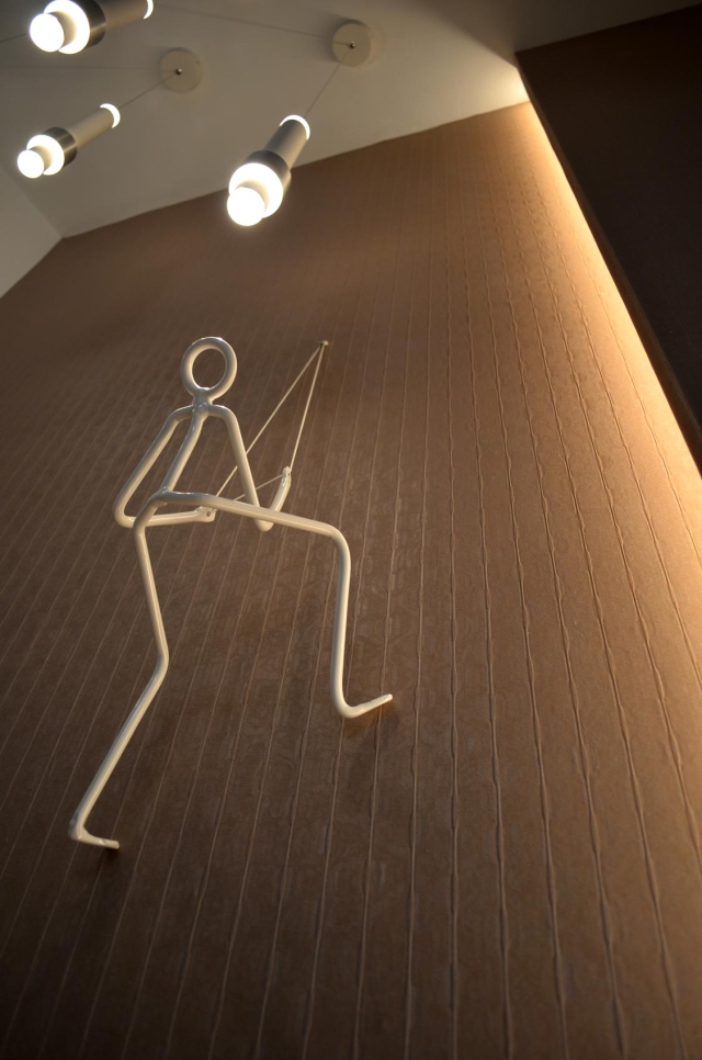 ESCULTURAS EN EL HALL